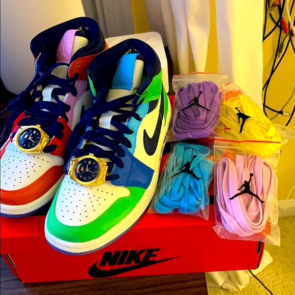 Jordan Shoes - WMNS Air Jordan 1 Mid Fearless (Size 6w)